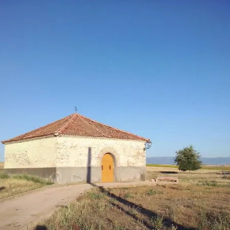 Holiday home Charming House In With Terrace And Fireplace