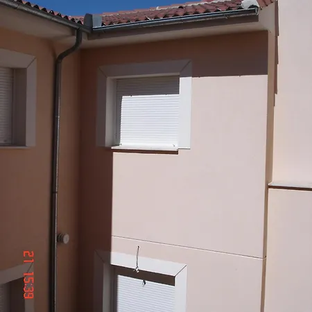 Charming House In With Terrace And Fireplace Ferienhaus Aldea Real