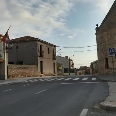 Charming House In With Terrace And Fireplace * Aldea Real