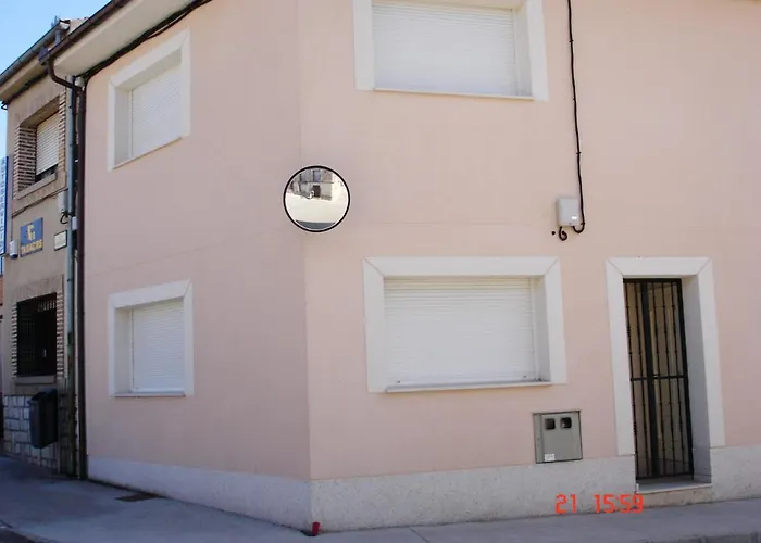 Charming House In With Terrace And Fireplace Aldea Real