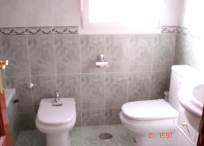 Charming House In With Terrace And Fireplace 度假居 *