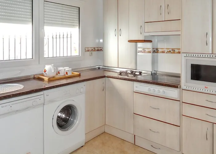 Charming House In With Terrace And Fireplace 度假居 *